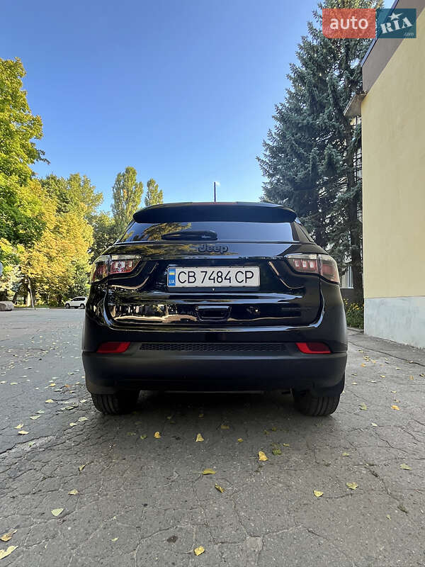 Внедорожник / Кроссовер Jeep Compass 2017 в Чернигове