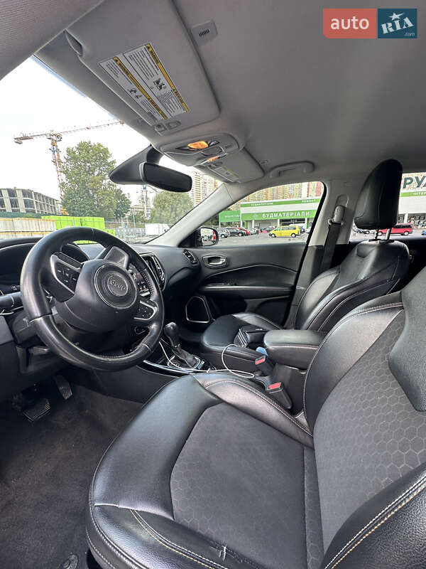 Внедорожник / Кроссовер Jeep Compass 2018 в Киеве