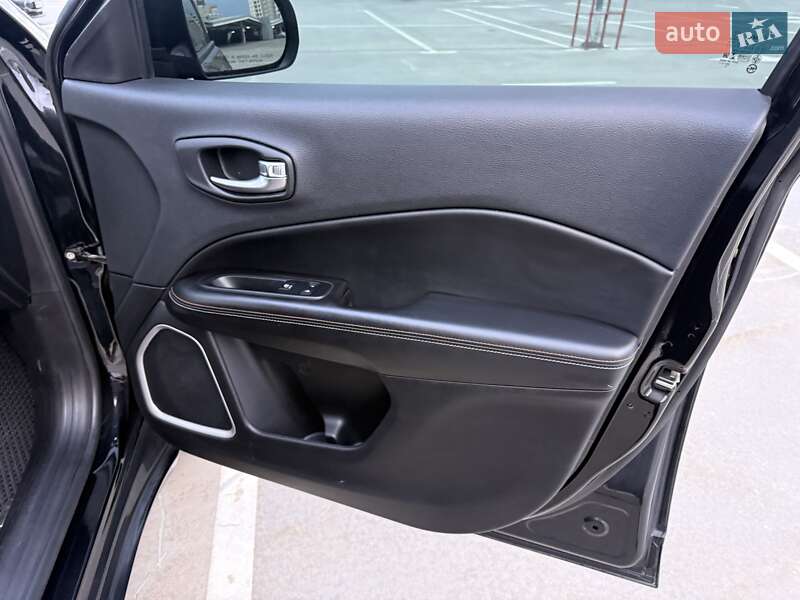 Позашляховик / Кросовер Jeep Compass 2018 в Києві