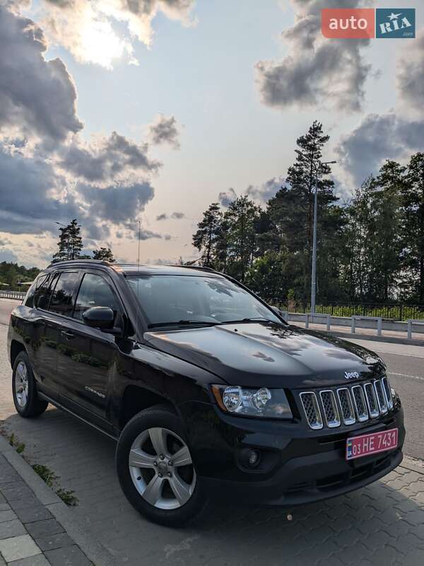 Внедорожник / Кроссовер Jeep Compass 2016 в 