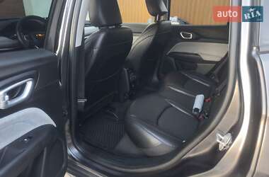 Внедорожник / Кроссовер Jeep Compass 2022 в 