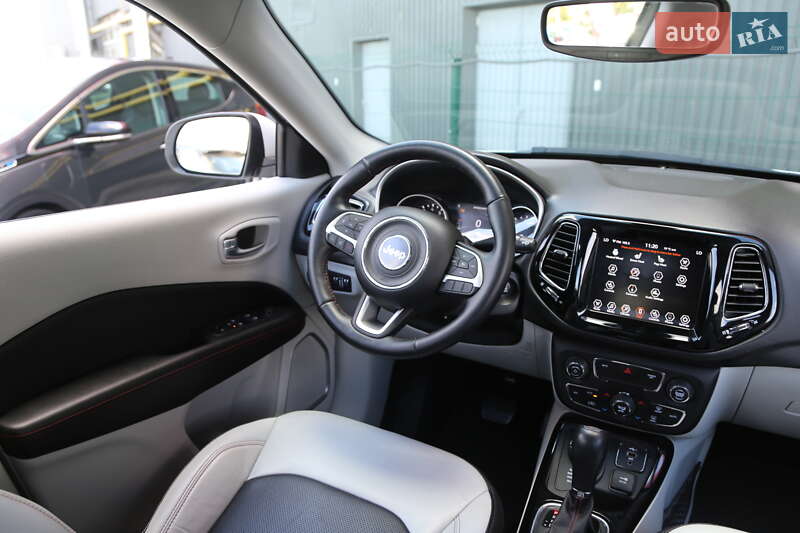 Внедорожник / Кроссовер Jeep Compass 2019 в Киеве