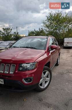 Внедорожник / Кроссовер Jeep Compass 2014 в 