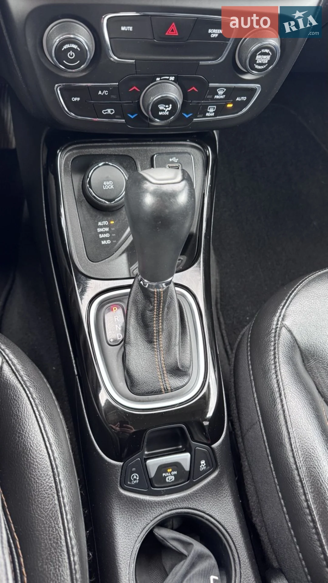 2018 Jeep Compass - мініатюра 12