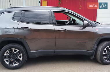 Внедорожник / Кроссовер Jeep Compass 2018 в 