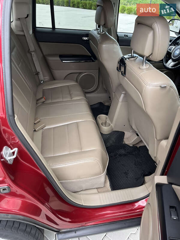 Внедорожник / Кроссовер Jeep Compass 2012 в Хусте