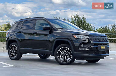 Внедорожник / Кроссовер Jeep Compass 2022 в 