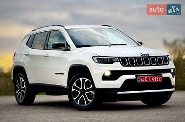 Внедорожник / Кроссовер Jeep Compass 2021 в 
