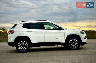 Внедорожник / Кроссовер Jeep Compass 2021 в 