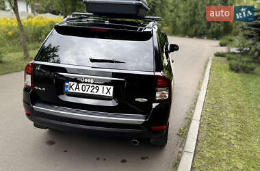 Внедорожник / Кроссовер Jeep Compass 2015 в 
