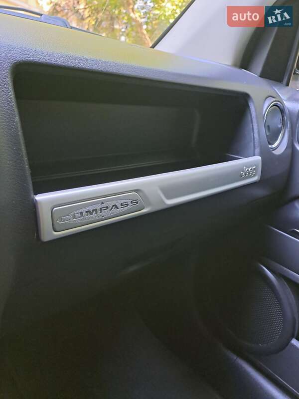 Внедорожник / Кроссовер Jeep Compass 2015 в Киеве