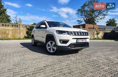 Внедорожник / Кроссовер Jeep Compass 2018 в 