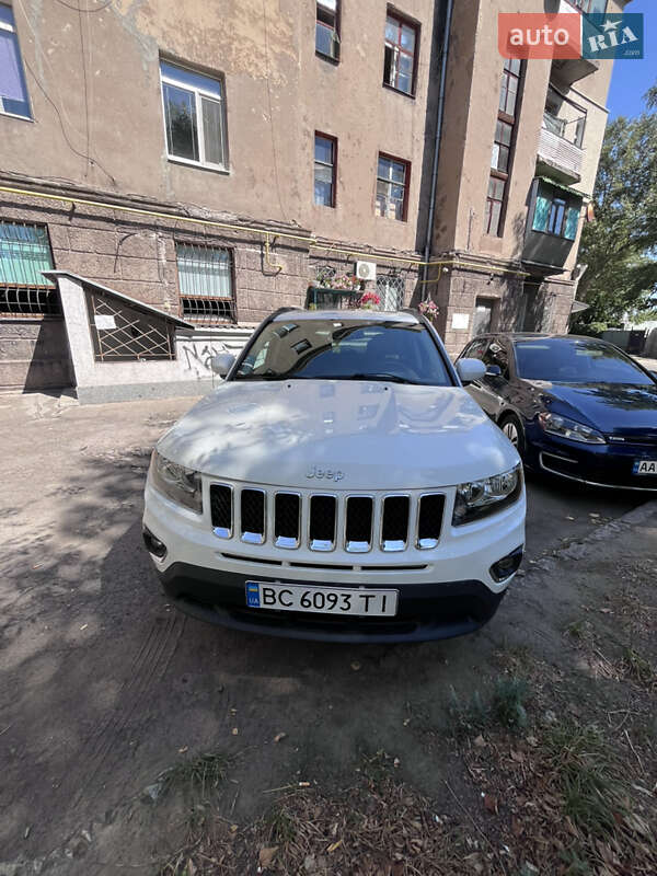 Внедорожник / Кроссовер Jeep Compass 2016 в Запорожье