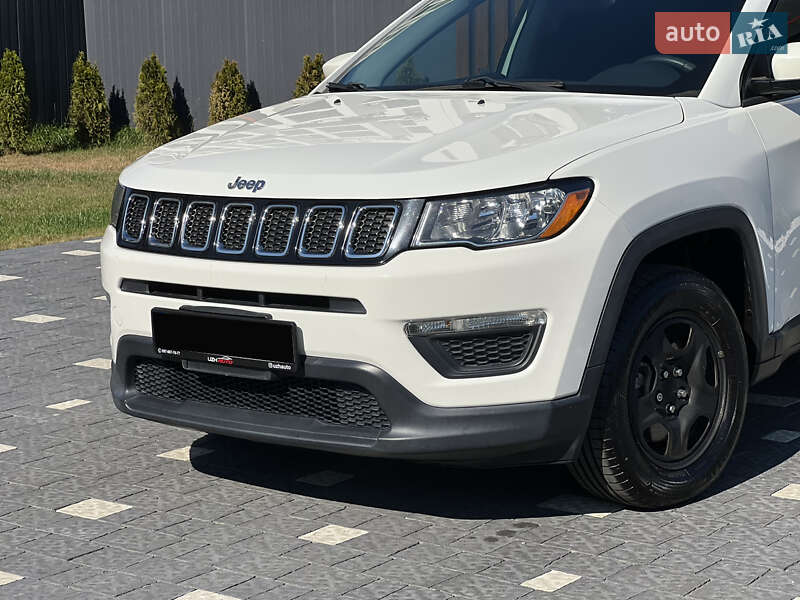 Внедорожник / Кроссовер Jeep Compass 2017 в Ужгороде