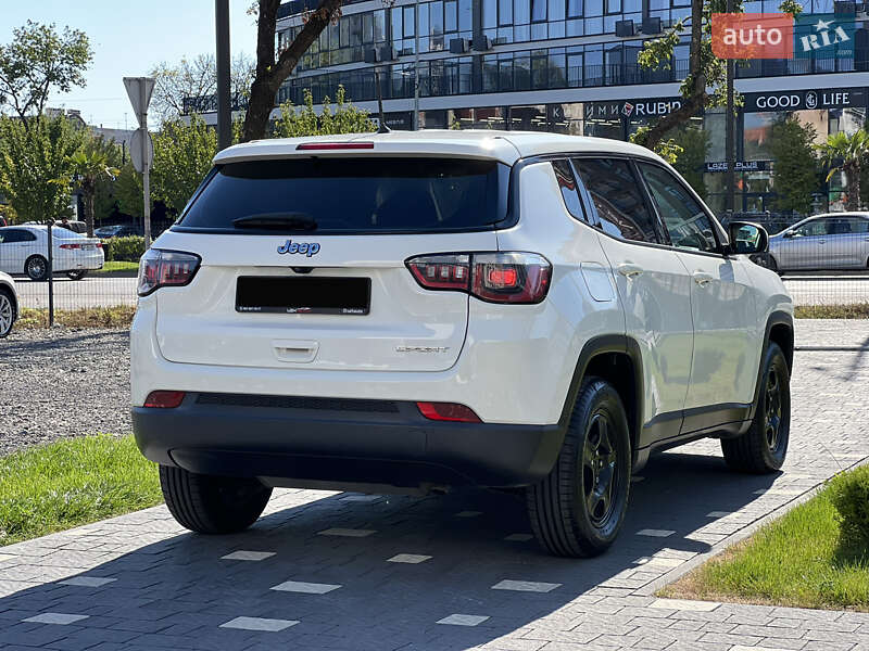 Внедорожник / Кроссовер Jeep Compass 2017 в Ужгороде