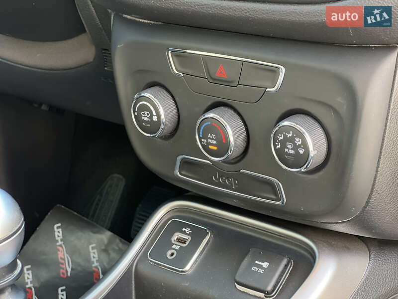 Внедорожник / Кроссовер Jeep Compass 2017 в Ужгороде