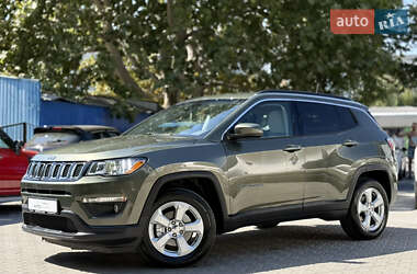 Внедорожник / Кроссовер Jeep Compass 2018 в 