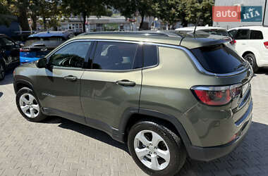 Внедорожник / Кроссовер Jeep Compass 2018 в 