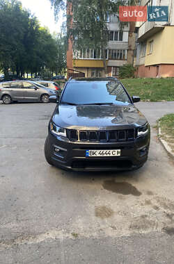 Позашляховик / Кросовер Jeep Compass 2020 в Рівному