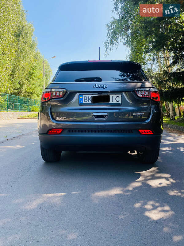 Внедорожник / Кроссовер Jeep Compass 2020 в Ровно