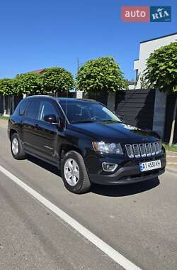 Внедорожник / Кроссовер Jeep Compass 2015 в 