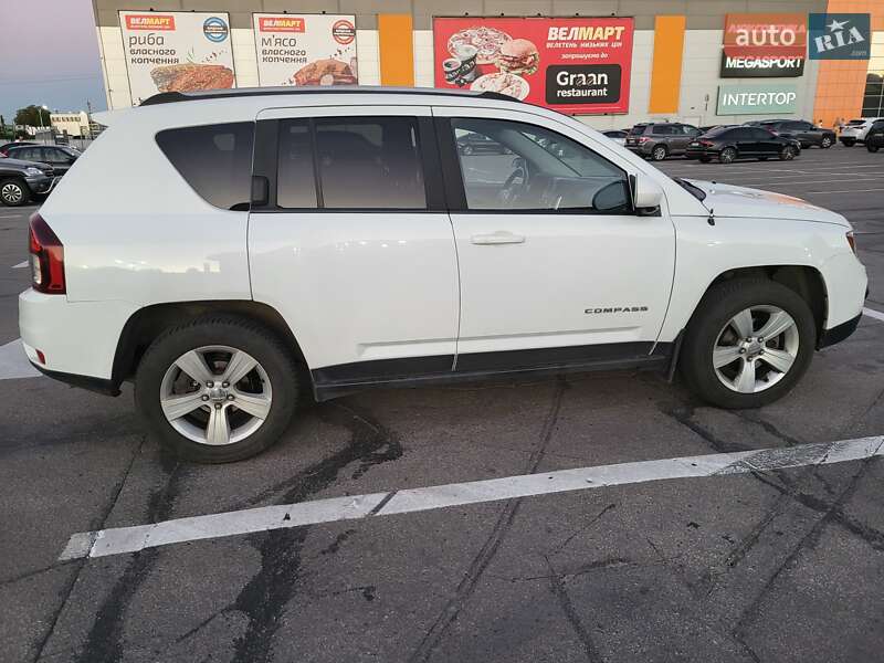 Внедорожник / Кроссовер Jeep Compass 2016 в Полтаве