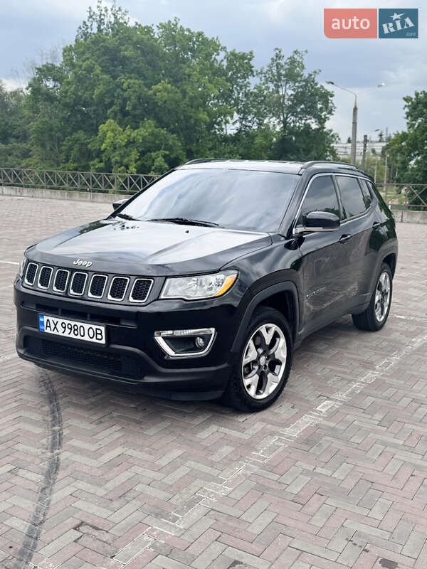 Позашляховик / Кросовер Jeep Compass 2017 в 