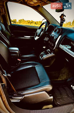 Внедорожник / Кроссовер Jeep Compass 2016 в 