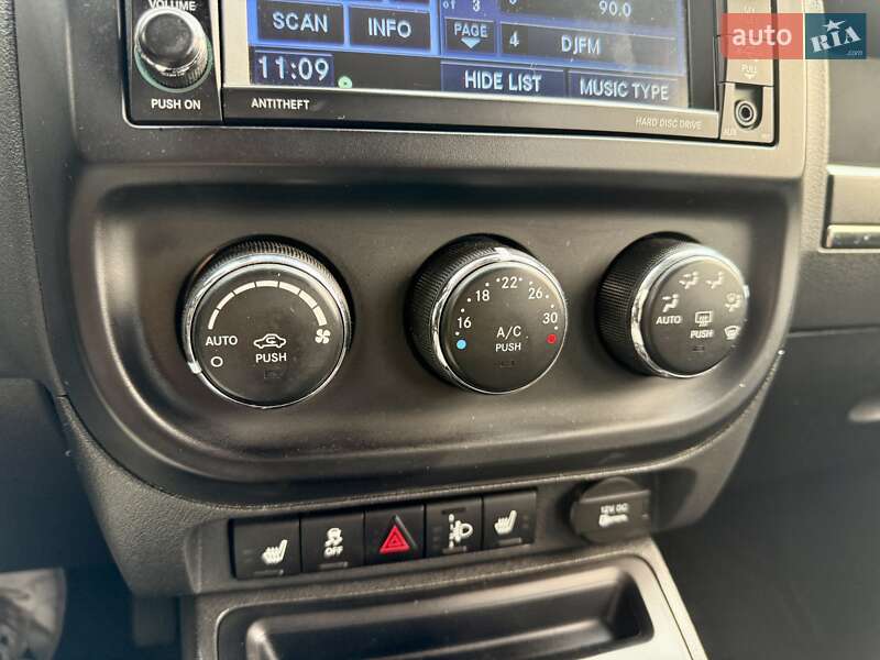 Внедорожник / Кроссовер Jeep Compass 2012 в Харькове
