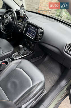 Внедорожник / Кроссовер Jeep Compass 2020 в 