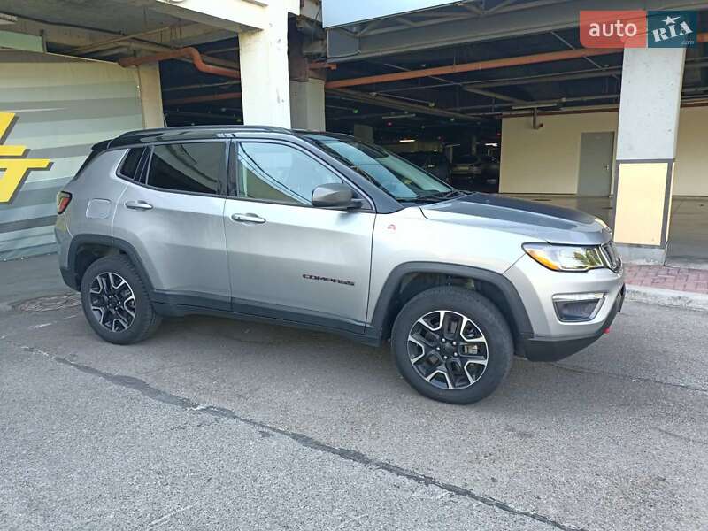 Внедорожник / Кроссовер Jeep Compass 2021 в Киеве