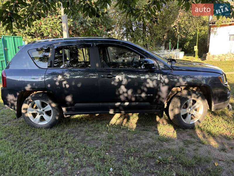 Внедорожник / Кроссовер Jeep Compass 2014 в Харькове
