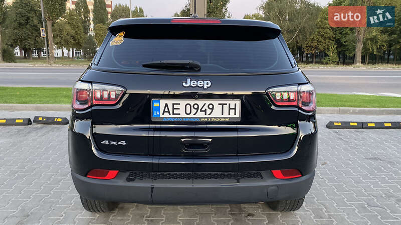 Внедорожник / Кроссовер Jeep Compass 2018 в Киеве фото 9 Внедорожник / Кроссовер Jeep Compass 2018 в Киеве