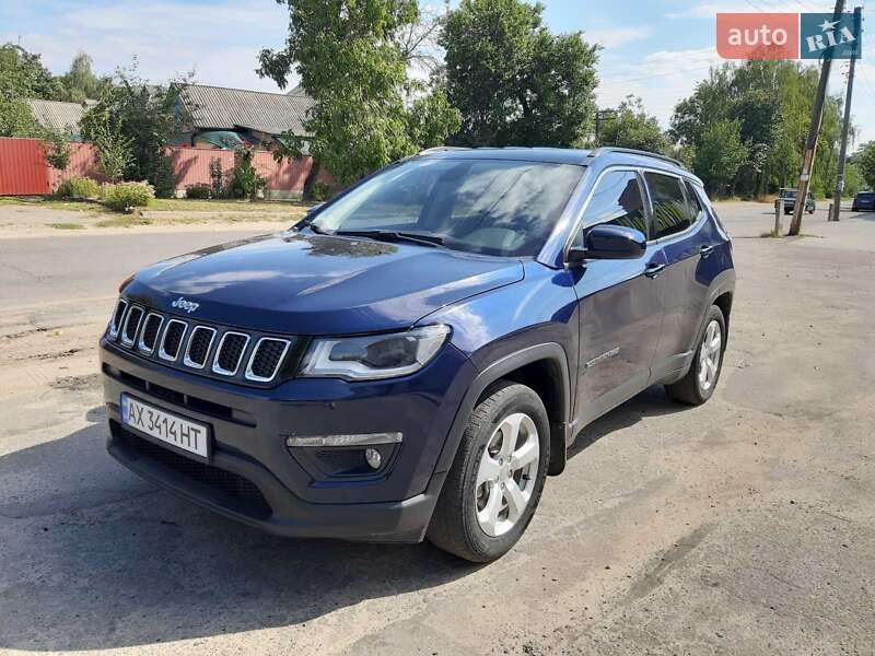 Позашляховик / Кросовер Jeep Compass 2018 в 