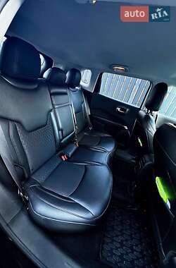 Внедорожник / Кроссовер Jeep Compass 2018 в 