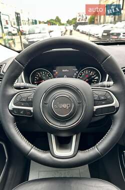 Внедорожник / Кроссовер Jeep Compass 2017 в 