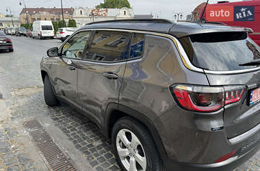 Внедорожник / Кроссовер Jeep Compass 2021 в 