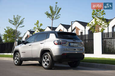Внедорожник / Кроссовер Jeep Compass 2022 в 