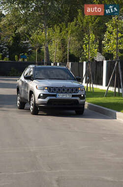 Внедорожник / Кроссовер Jeep Compass 2022 в 
