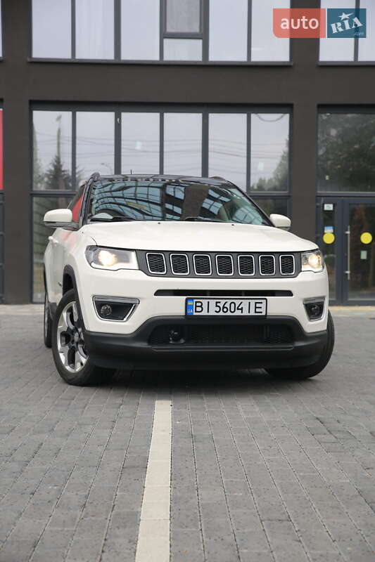 Внедорожник / Кроссовер Jeep Compass 2017 в Кременчуге