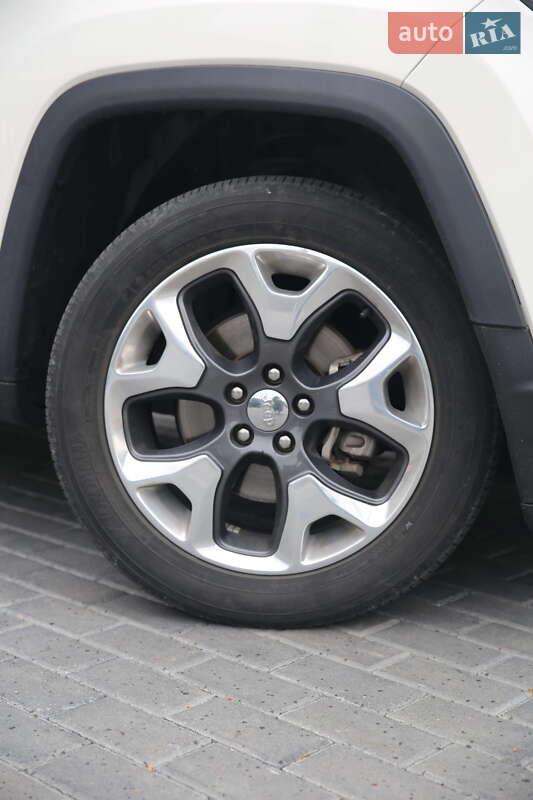 Внедорожник / Кроссовер Jeep Compass 2017 в Кременчуге