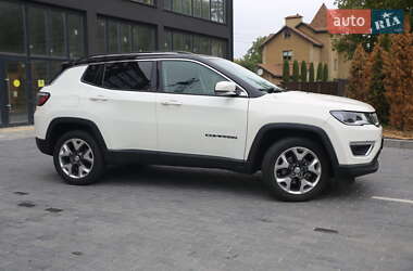 Внедорожник / Кроссовер Jeep Compass 2017 в 