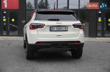 Внедорожник / Кроссовер Jeep Compass 2017 в 