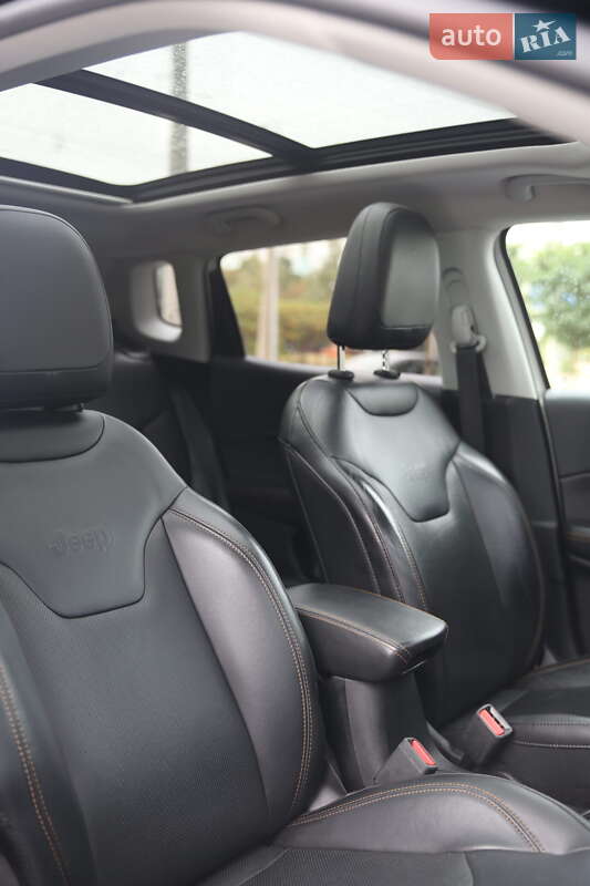 Внедорожник / Кроссовер Jeep Compass 2017 в Кременчуге