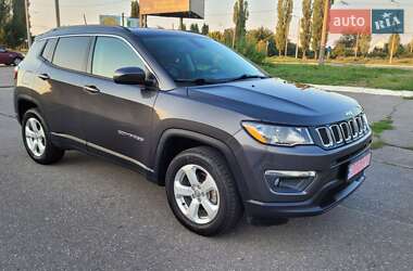 Внедорожник / Кроссовер Jeep Compass 2019 в 