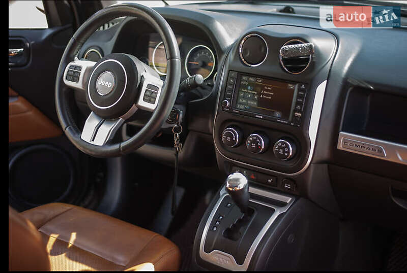 Позашляховик / Кросовер Jeep Compass 2013 в Черкасах фото 12 Позашляховик / Кросовер Jeep Compass 2013 в Черкасах
