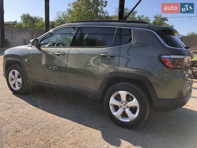 Внедорожник / Кроссовер Jeep Compass 2017 в Хмельницком