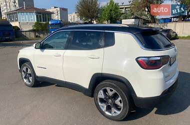 Внедорожник / Кроссовер Jeep Compass 2018 в 