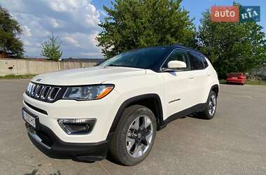 Внедорожник / Кроссовер Jeep Compass 2018 в 
