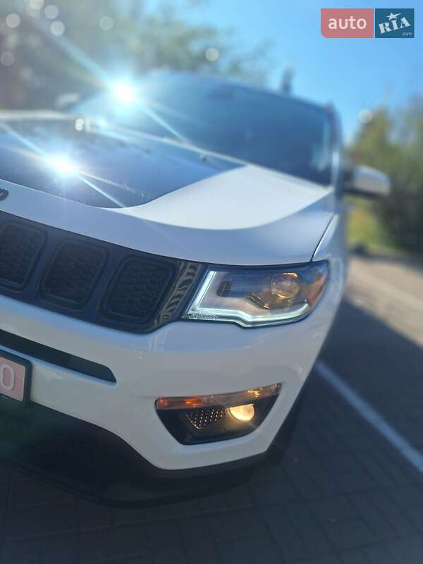 Внедорожник / Кроссовер Jeep Compass 2018 в Киеве